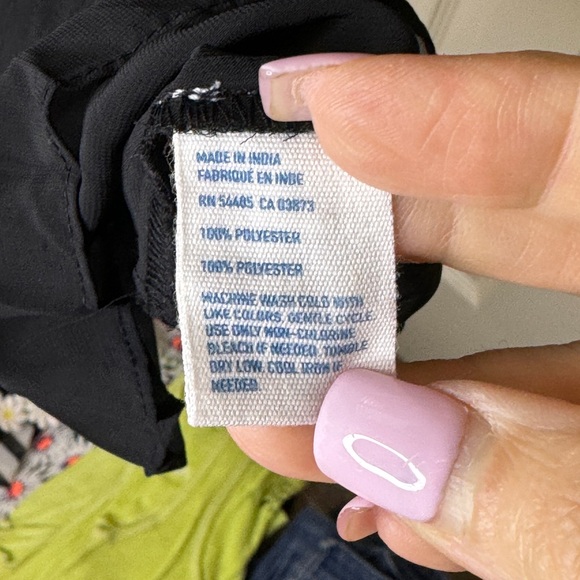 American Eagle sleeveless blouse black jr size x-small - Picture 3 of 8